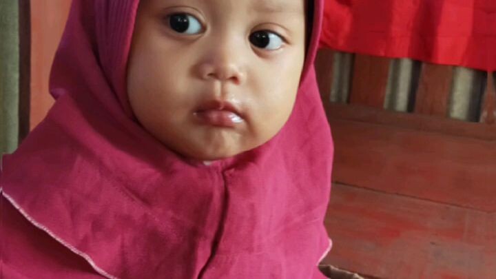 lihat adek lucu