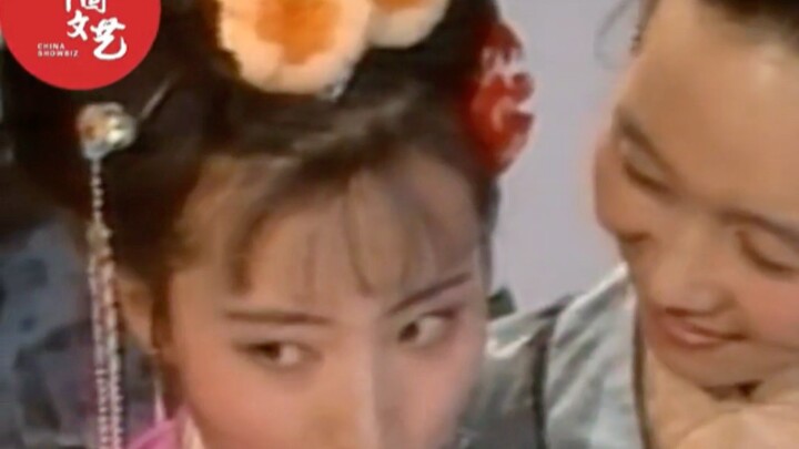 Hahaha, some people say “Chen Xiaoxu looks like she’s got a salted egg yolk on her head,” but she tr