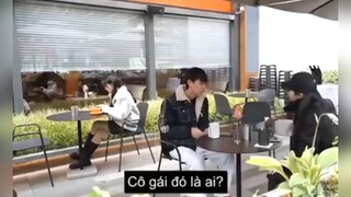 Troll kiểu cười ẻ 😂