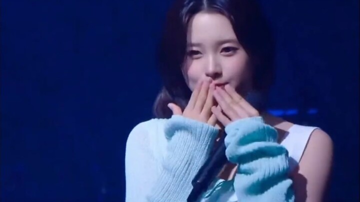 Guys, Kim Na-young’s bend-and-twist routine is legendary—I’ve been looping it over and over. I just 