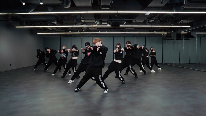 【ون ريول】أونو ون ريول 'DICE' ممارسة الرقص نسخة غرفة التدريب