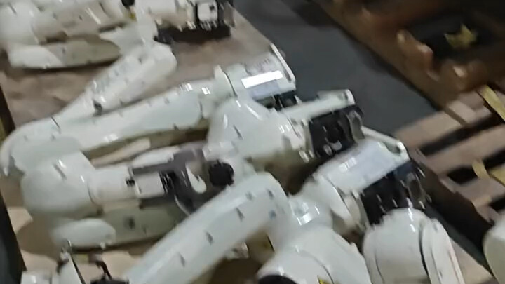 Nếu có một nơi cho phép bạn chiêm ngưỡng toàn bộ robot công nghiệp do mọi thương hiệu trên thế giới 