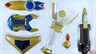 مجموعة أدوات التحول لـ أوتومان 02، نسخة كلاسيكية مصغرة من أوتومان، عصا ضوئية، سيف مضيء، خاتم زمرد أز