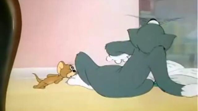 Tom and Jerry - 017   Mouse Trouble [1944]