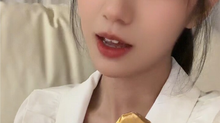 Oh no... I can't get out.