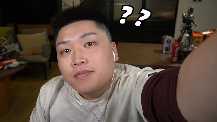 Kỳ lạ quá, sao trong mắt tôi lại có thứ này chứ!?