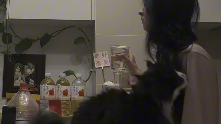 Mom, mom, mom... (repeated many times)