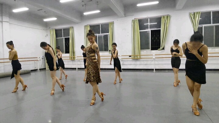 舞蹈生的日常～这学期最后一节专业课～伦巴