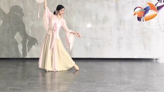 [Gai Gai] Let me and my shadow dance "Yuanyang Opera" Super cute round fan dance