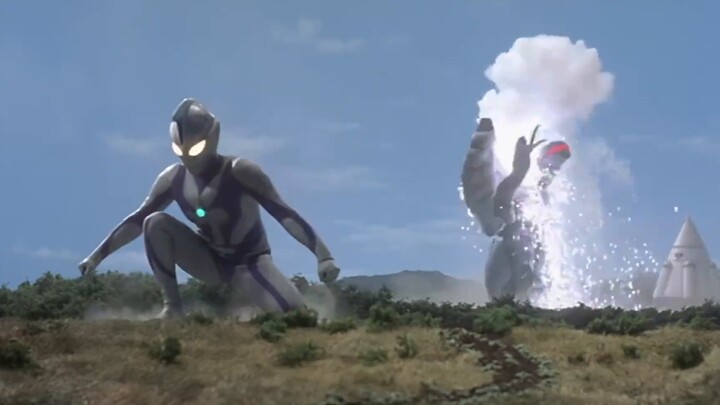 I don’t know when it started, but Ultraman also started to be involved in internal affairs. It’s tru