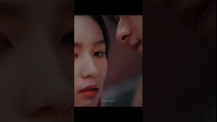 First kiss guxun sama qianling 🫠😍 akhhhhhhhh… #linyi #zhouye #dracin #everyoneloveme