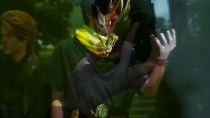 ฮีโร่ไม่สามารถหนีจากการต่อสู้ได้