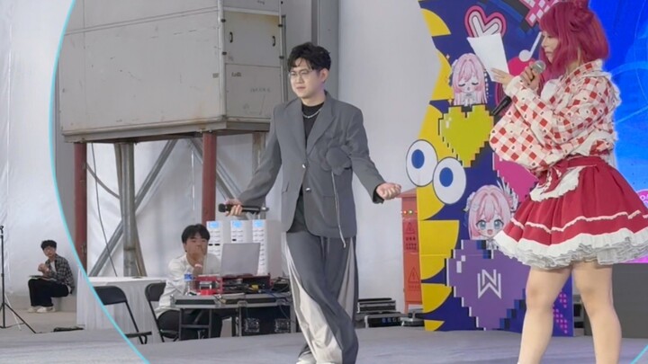 Cô giáo Thuận Tử ơi, cô đáng sợ quá