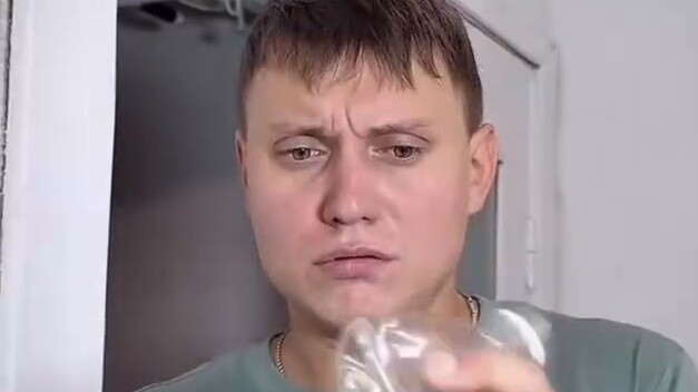 ผู้ชายคนนี้มีอารมณ์ฉุนเฉียวเกินไป