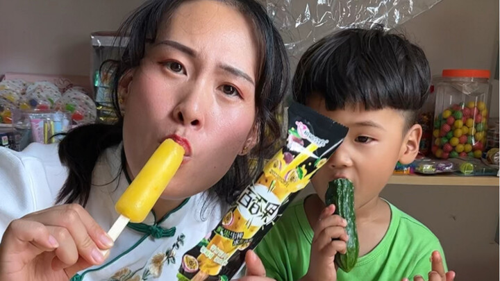 Trò chơi đồ hàng của trẻ em, cây kem này thật ngon