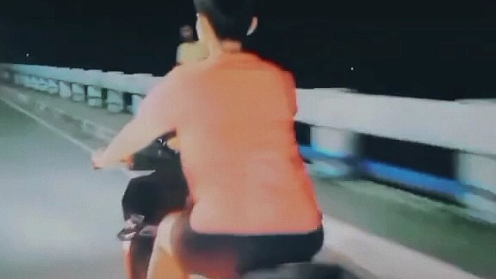 Filipina proud Single MomLady Rider