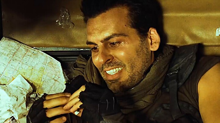 Holding a sharp blade, facing thousands of troops