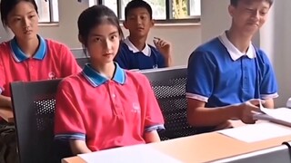 "يا معلمي، لا أريد تغيير زميلي في المقعد."