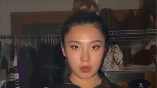 【YGX لي جيونغ】معلمة الرقص في YG لي جيونغ تخطف القلوب عبر الإنترنت! بوب/ستارز!