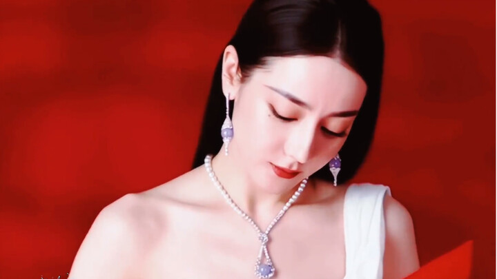Little-known fact: This set of jewelry costs more than 3.4 million yuan, and is worn for the first t
