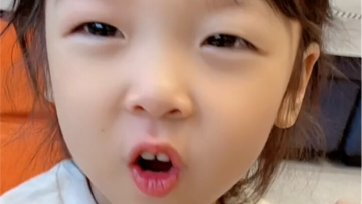 Kenapa kamu begitu tidak pandai mengobrol?