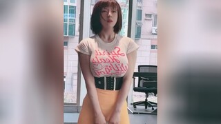 “这样的女孩最后都便宜了谁？！”