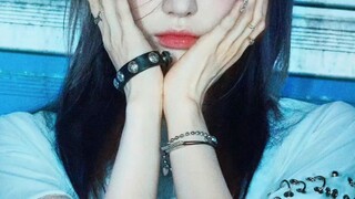 "اتضح أن المحبوبة التي تُشبه المزهرية تجرؤ أيضًا على إظهار طموحها بوضوح على وجهها"