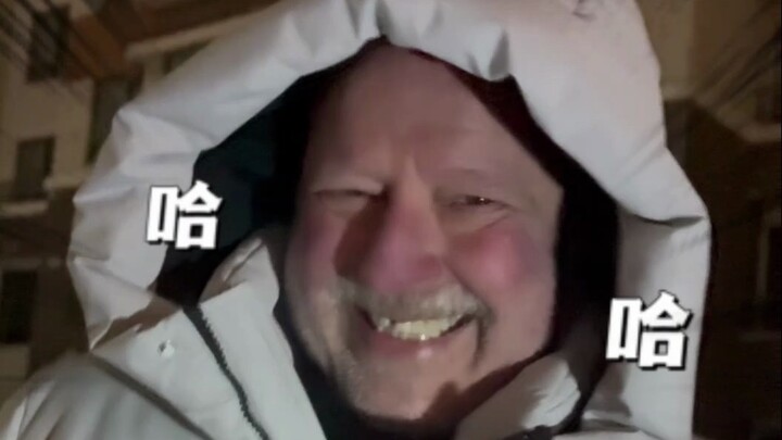 لولا أن مكتب الشؤون المدنية لا يتحدث الإنجليزية، لربما كنت قد طلقت بالفعل.