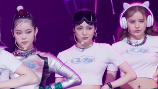 【จูริน】วิดีโอหายากที่จูรินทำกางเกงตกบนเวที