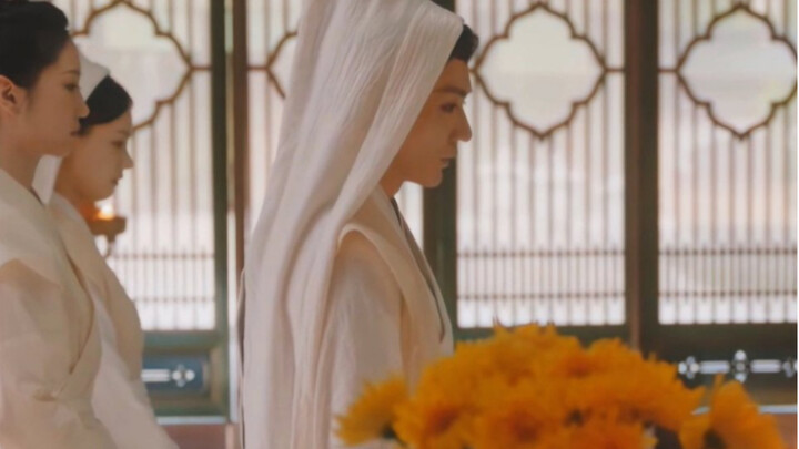 The cold and beautiful widow of Tushan family who was entrusted with the orphan looked so pitiful th