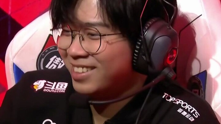 هل هذا أفضل مبتدع في مركز الـTop في TES؟ الوادي وحده العين الحقيقية قادر على تحمل 4 ضربات منه!