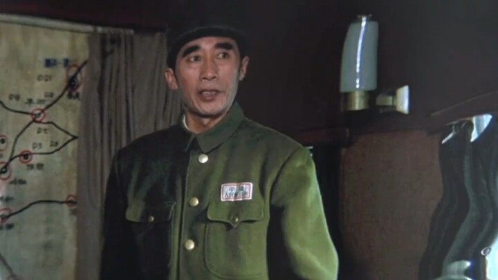 “Chuẩn bị cả bàn cơm mà lại có đến hai bàn khách, giờ ăn sao đây!”