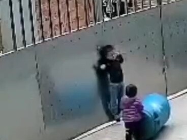 小朋友差点就没了，看着真揪心