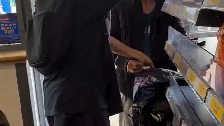 সবকিছু লুট করে নিয়ে জাওয়া হচছে