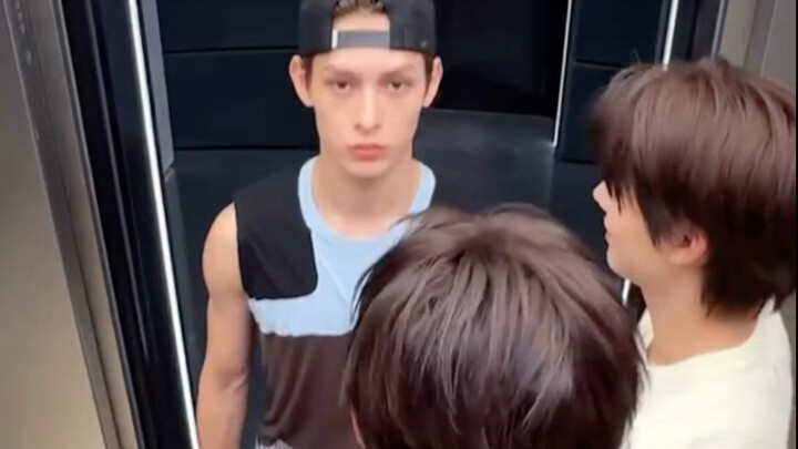 又是抽象三人组！安乾镐➕赵雨凡➕严成玹 cha‼️oops🫢 caught on cam