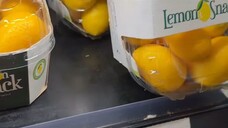 Lemon Snack , Konsep nya nyemilin lemon yah … sesuai namanya gak , katanya lemon ini bisa di cemil.