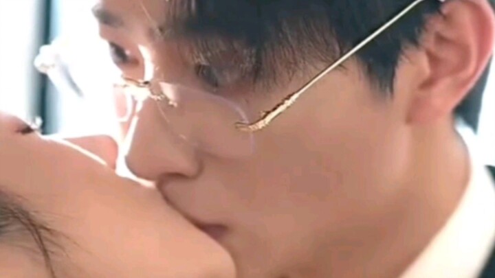 18++ Teknisi Hati CEO Kaya