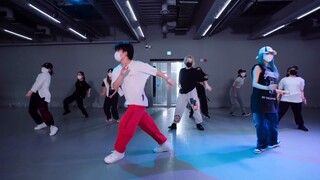 【1M】 رقصة من إعداد Youngbeen Joo لـ "Long Way 2 Go"