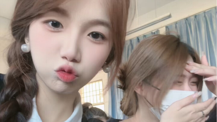 أشتاق لليوميات المضحكة والطريفة في الفصل مع بداية العام الدراسي!