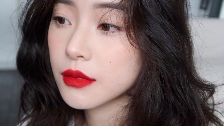 French Makeup | Natural Base Makeup and Contouring Techniques: Essential Tips