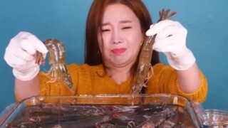 ของดิบ บ้าไปแล้ว กินกุ้ง