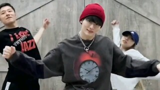 【ريكيمارو】 Hot SEVENTEEN 丨20220609 سجل رقص دويين مارو