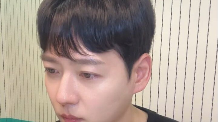 “Tàng Hải Truyền” gây sốt tại Hàn Quốc, nam diễn viên Hàn Quốc Kim Dong-seok cũng đã xúc động đến rơ