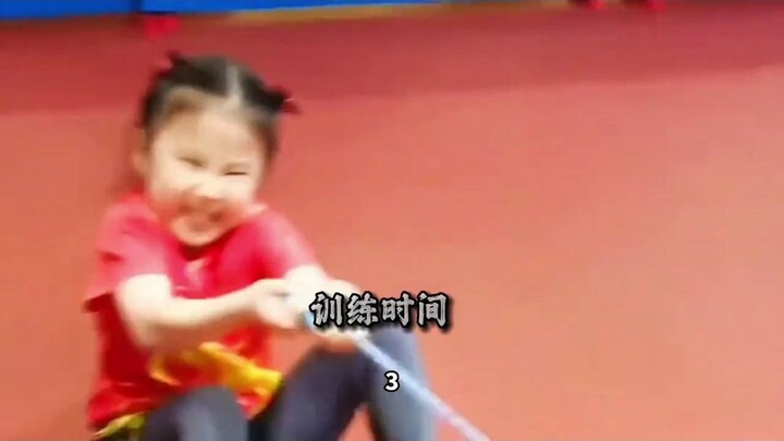 Có lẽ mười mấy năm nữa, cảnh chúng ta chứng kiến sẽ là con gái của Vương Nãn tung hoành trên sân đấu