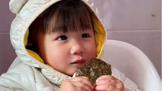 真的不能翻小时候的视频 可爱到我都嫌弃她现在不够可爱哈哈哈