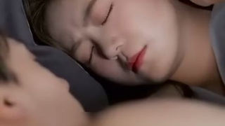 Setelah one night stand dengan bosku yang arogan, dia jadi ketagihan padaku