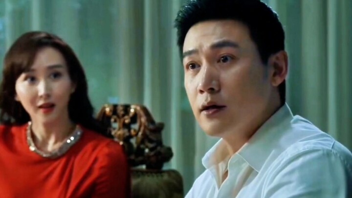 الزملاء الأكبر سناً والصغار يسخرون من بعضهم البعض، بينما لا يهتمّ الخريجون إلا بمشاهدة الأخبار الشيّ