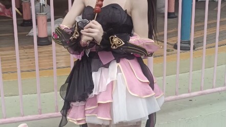 นางฟ้าเสี่ยวตันผู้แสนน่ารักชวนคุณมากินขนมฮาวหวาน