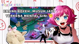 senang banget musuhnya kena mental gini 🥰