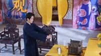 จักรพรรดินีใกล้สิ้นอาณาจักร ชายยุคปัจจุบันข้...มหาศาล ตีพ่ายศัตรูสิบหมื่น เธอแต่งกับเขา.